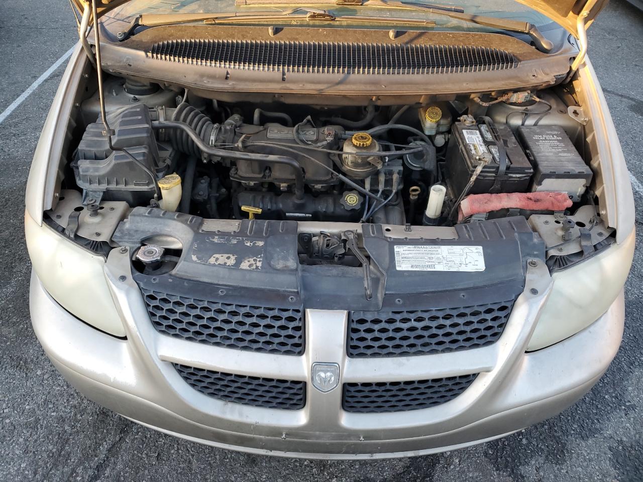 2002 Dodge Grand Caravan Sport VIN: 2B4GP44392R705388 Lot: 88171495