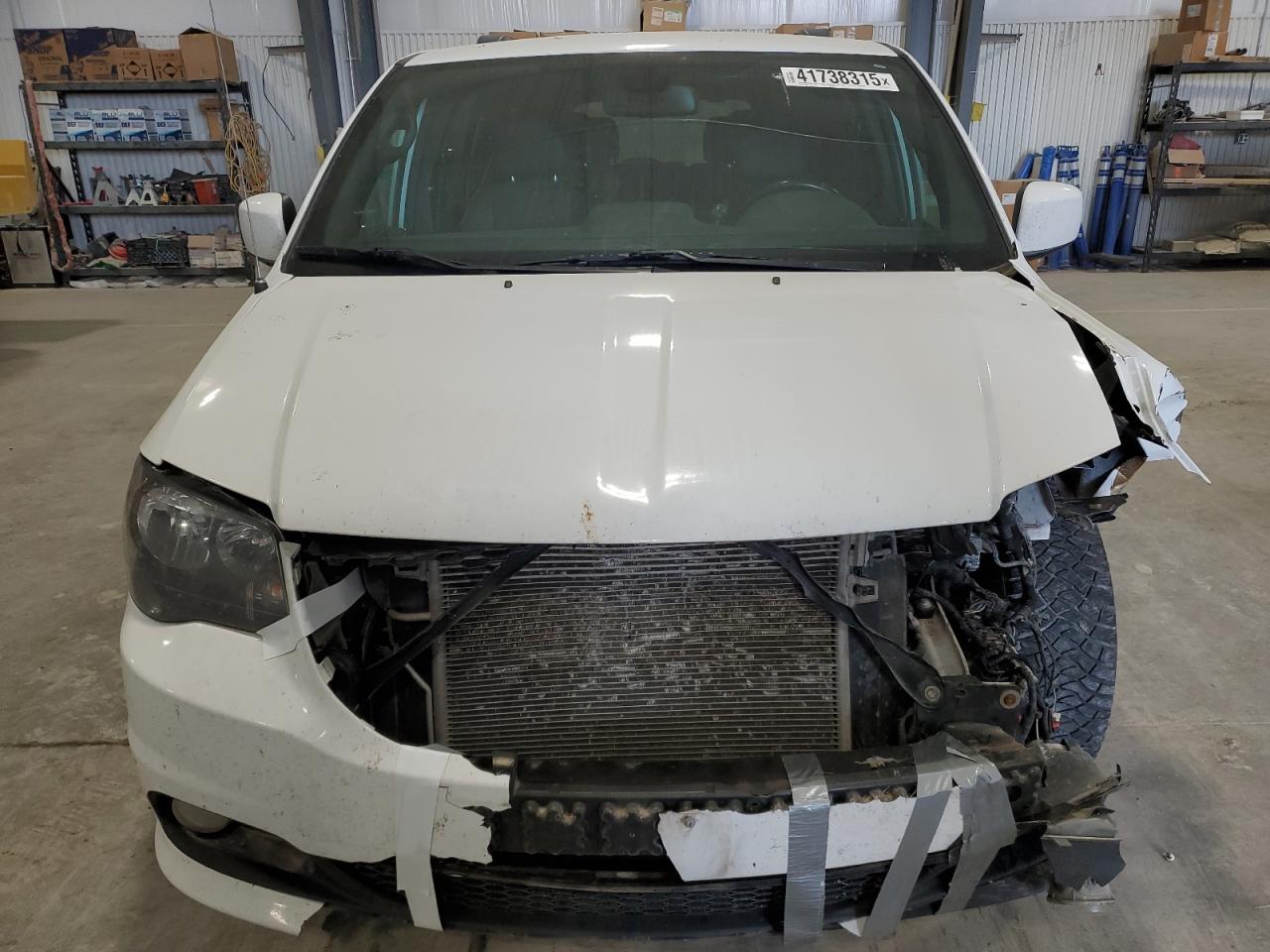 2019 Dodge Caravan - Image 5