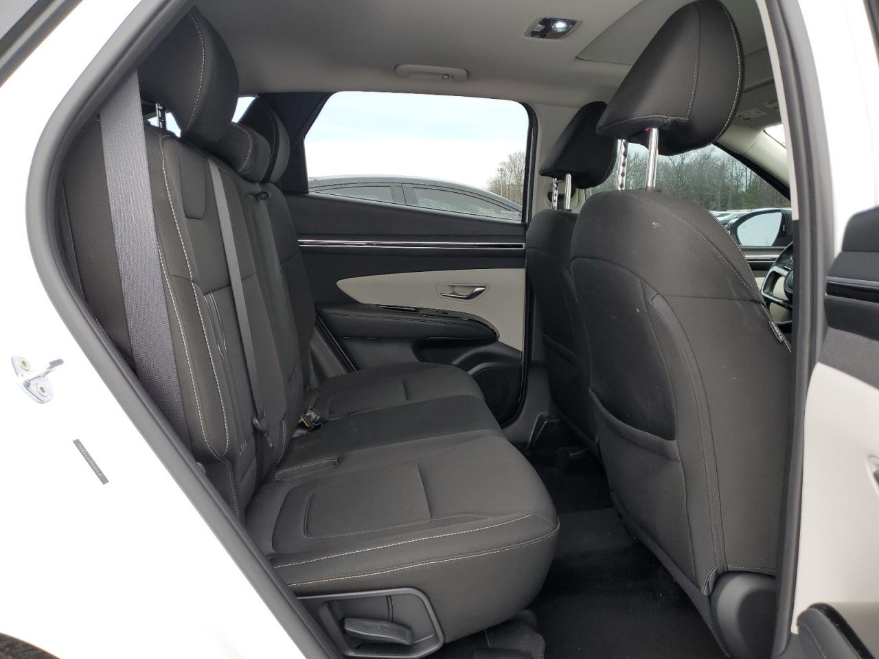2022 Hyundai Tucson - Image 11