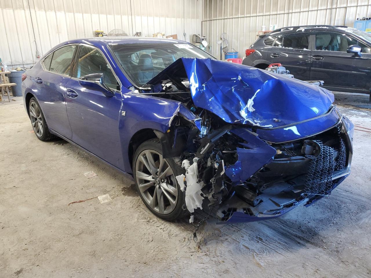 2019 Lexus ES - Image 4
