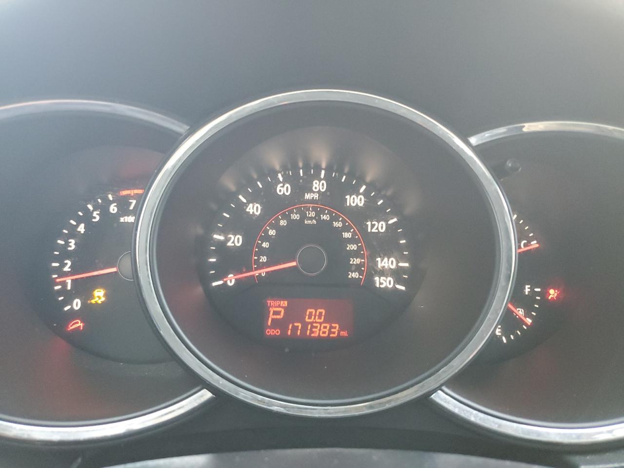 2011 Kia Sorento - Image 9