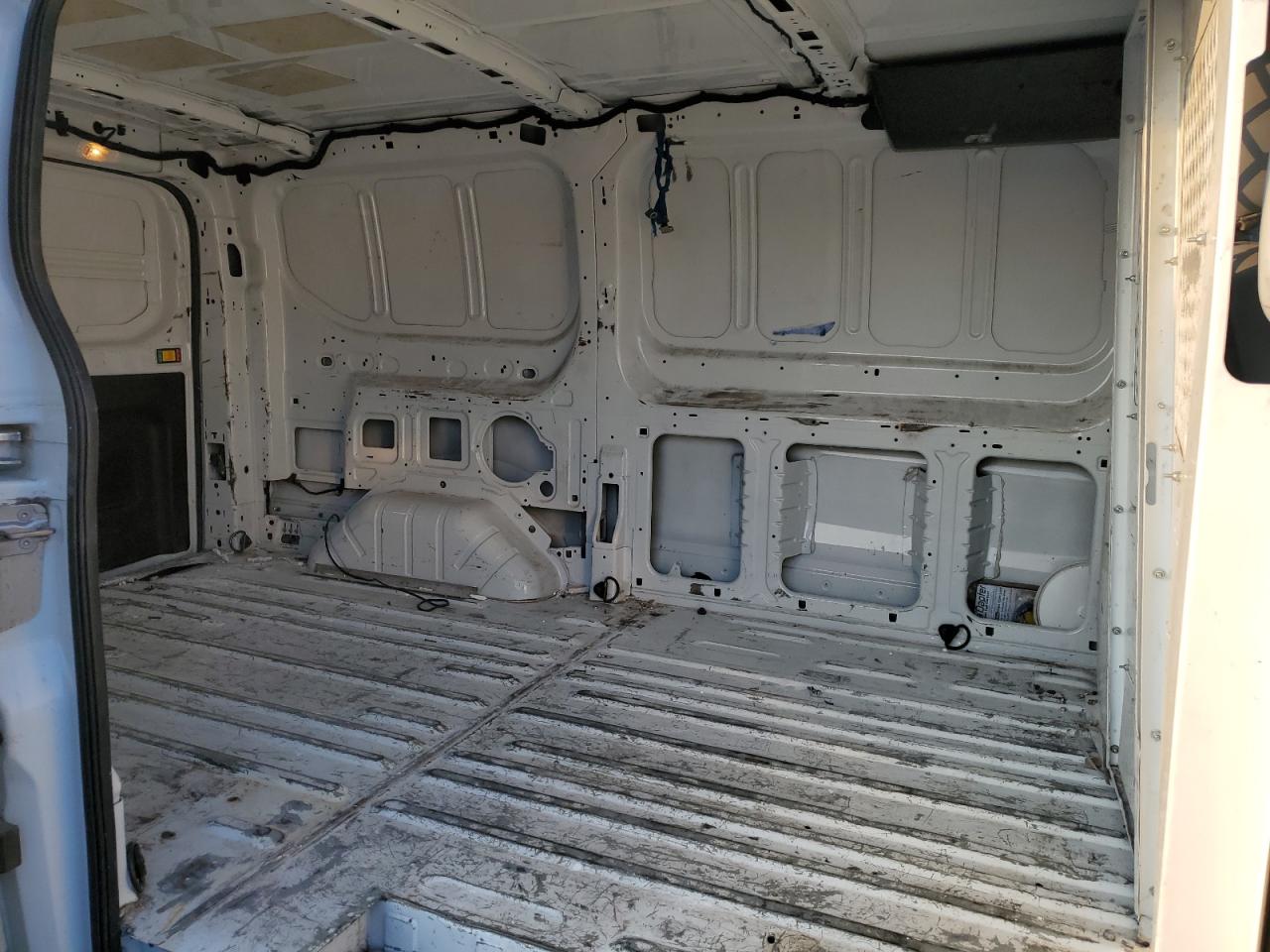 2016 Ford Transit - Image 11