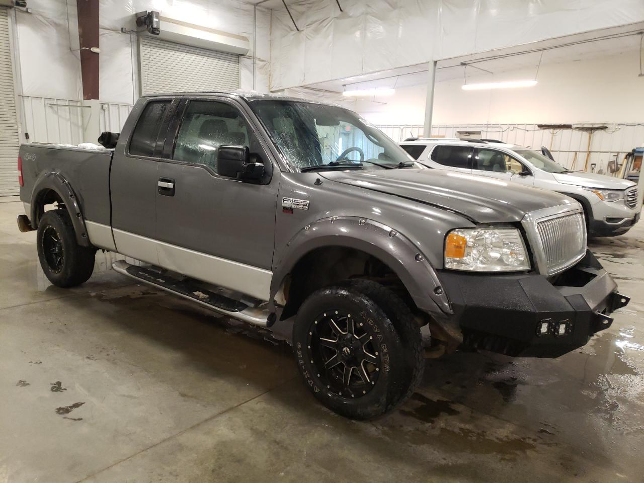 2004 Ford F-150 - Image 4
