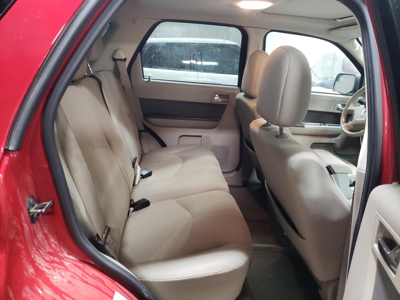 2010 Mercury Mariner - Image 10