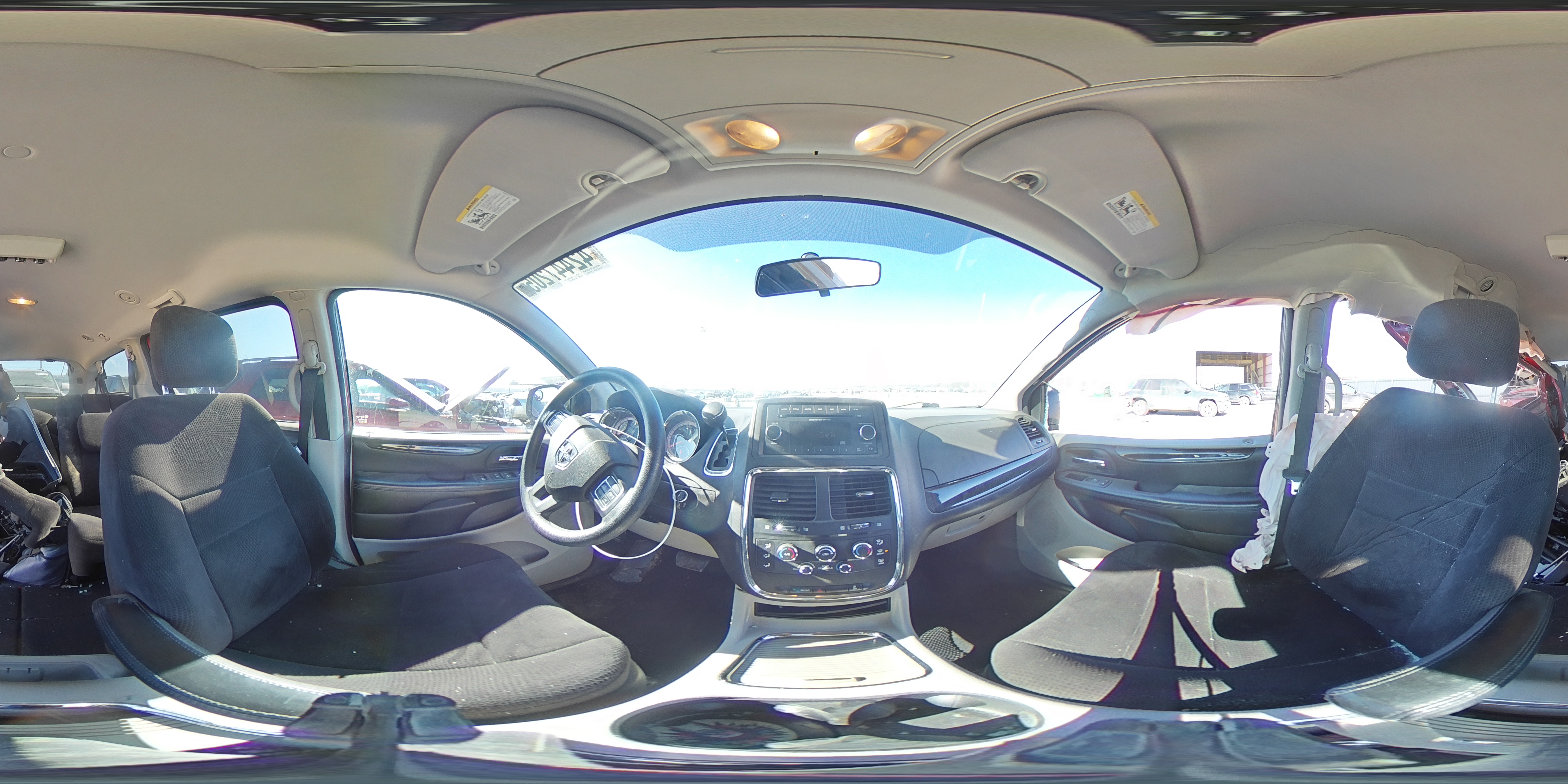 2013 Dodge Caravan - Image 14