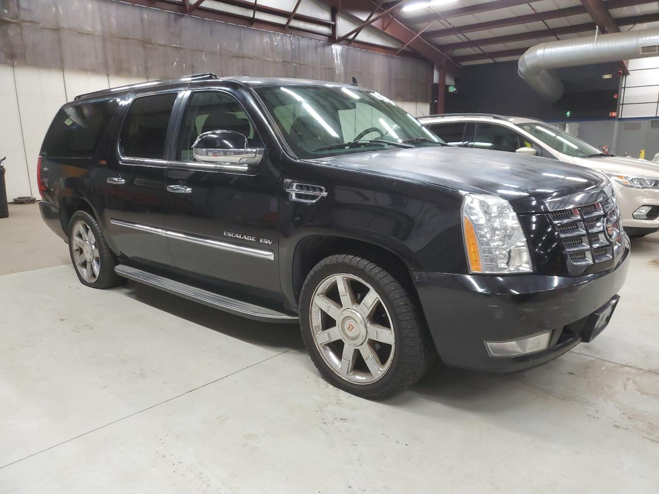 VIN 1GYS4HEF1ER123148 2014 CADILLAC ESCALADE no.4