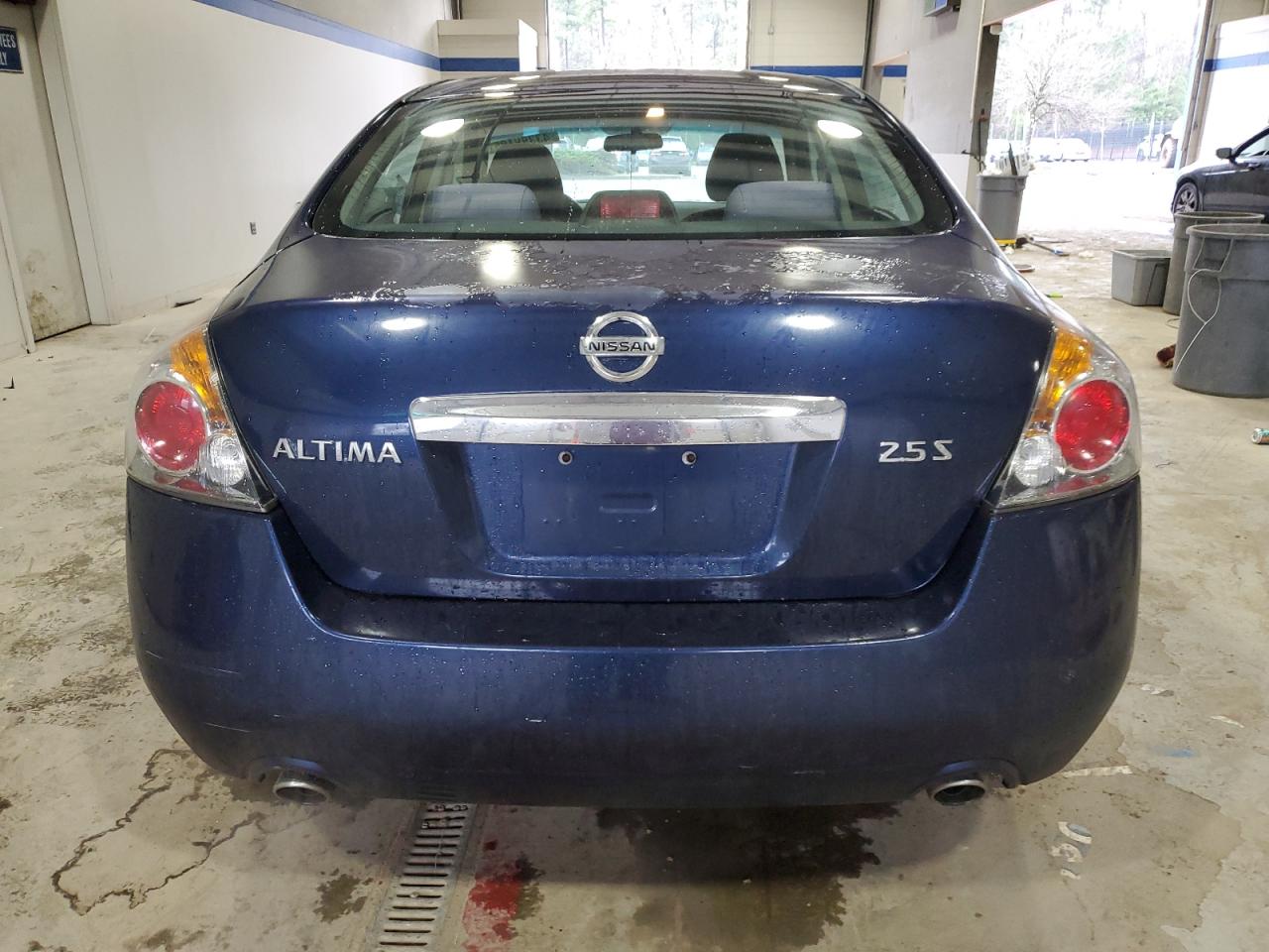 2010 Nissan Altima - Image 6
