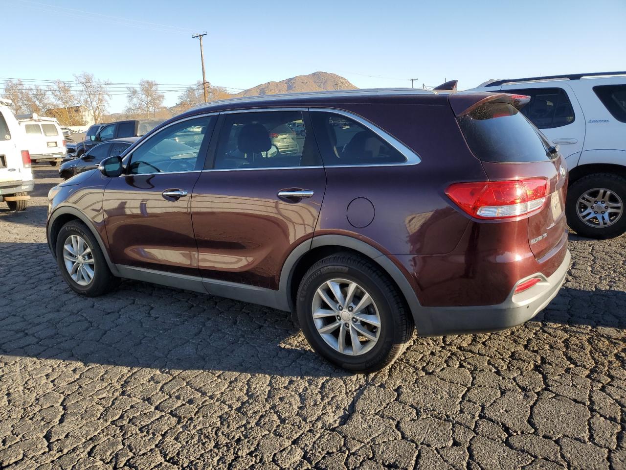 VIN 5XYPG4A58GG123349 2016 KIA SORENTO no.2