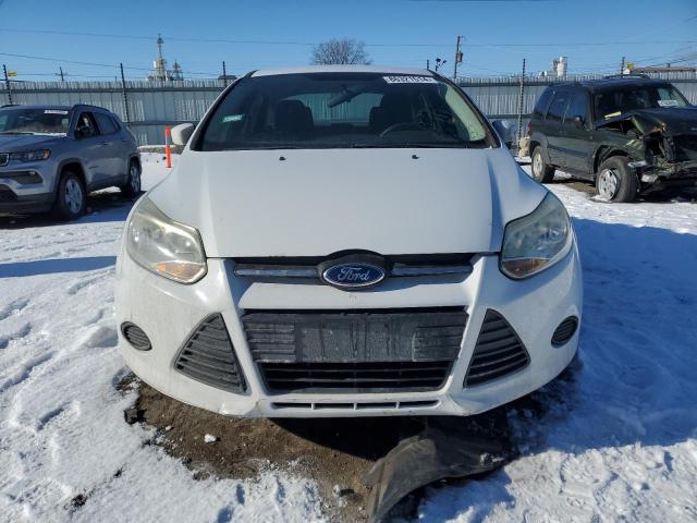Sedans FORD FOCUS 2013 White