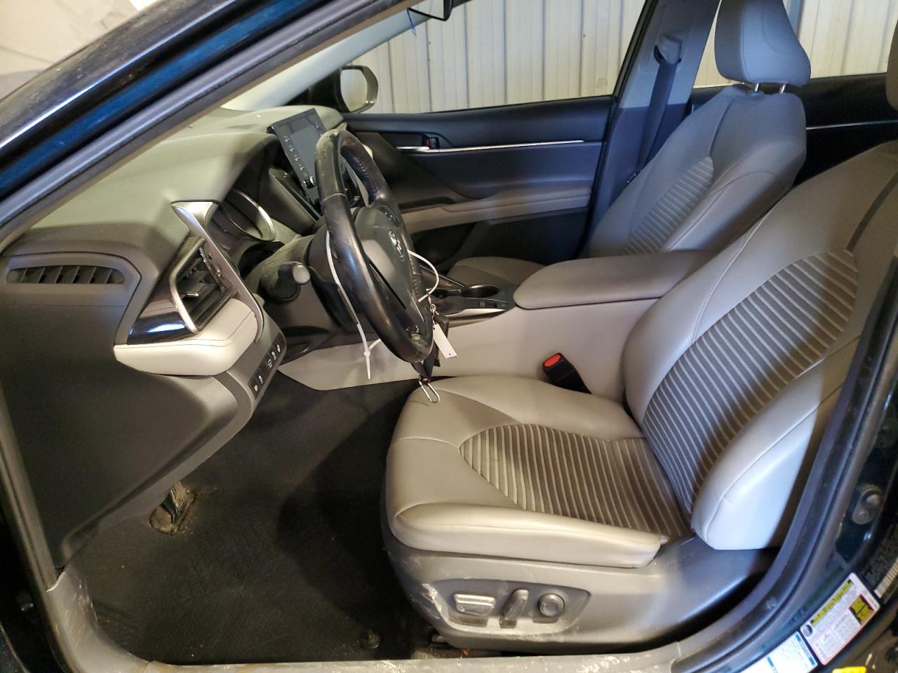 2021 Toyota Camry - Image 7