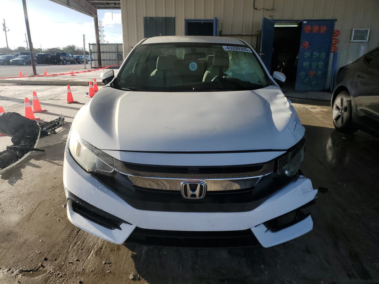 2016 Honda Civic - Image 5