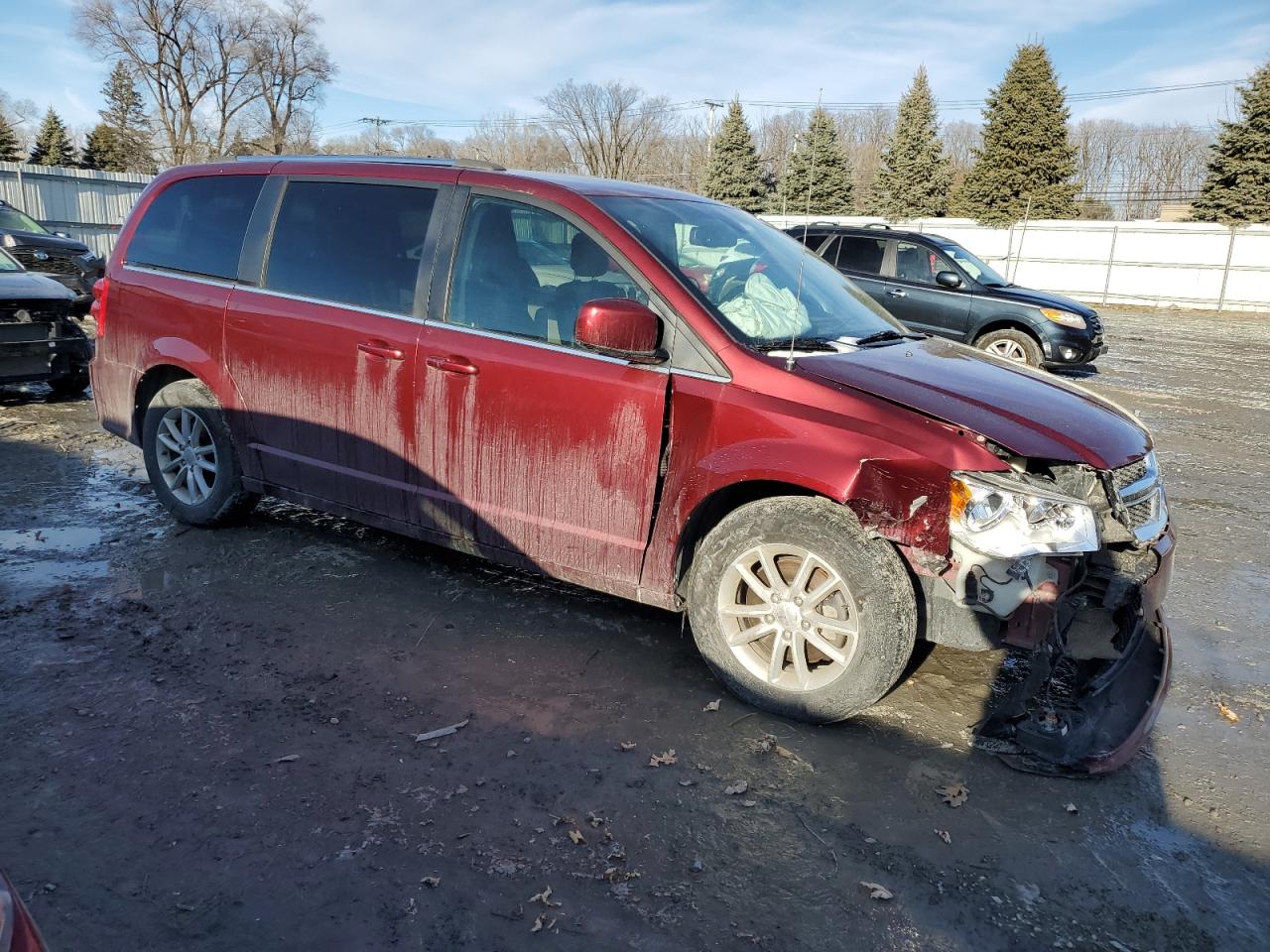 2019 Dodge Caravan - Image 4