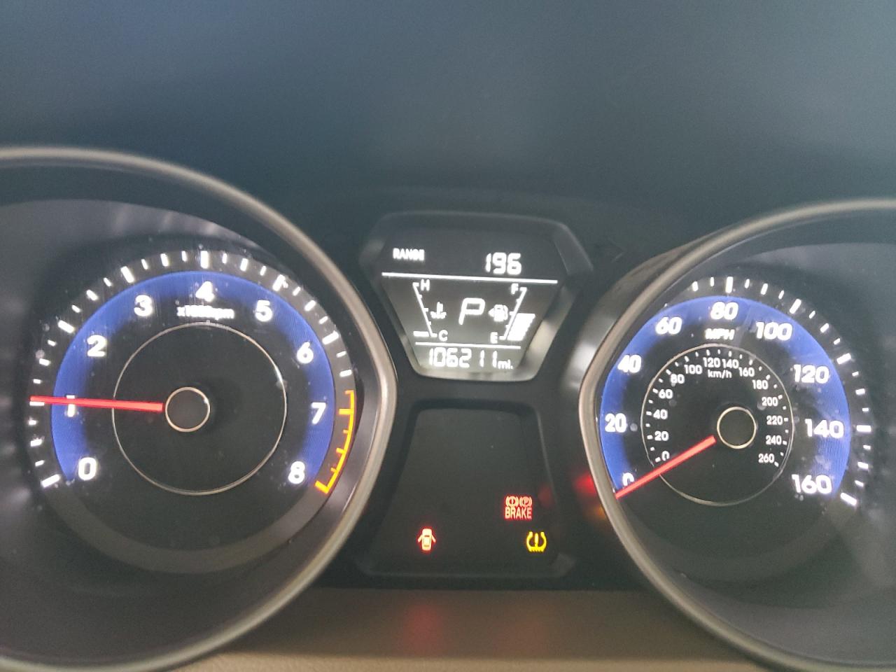 2014 Hyundai Elantra - Image 9