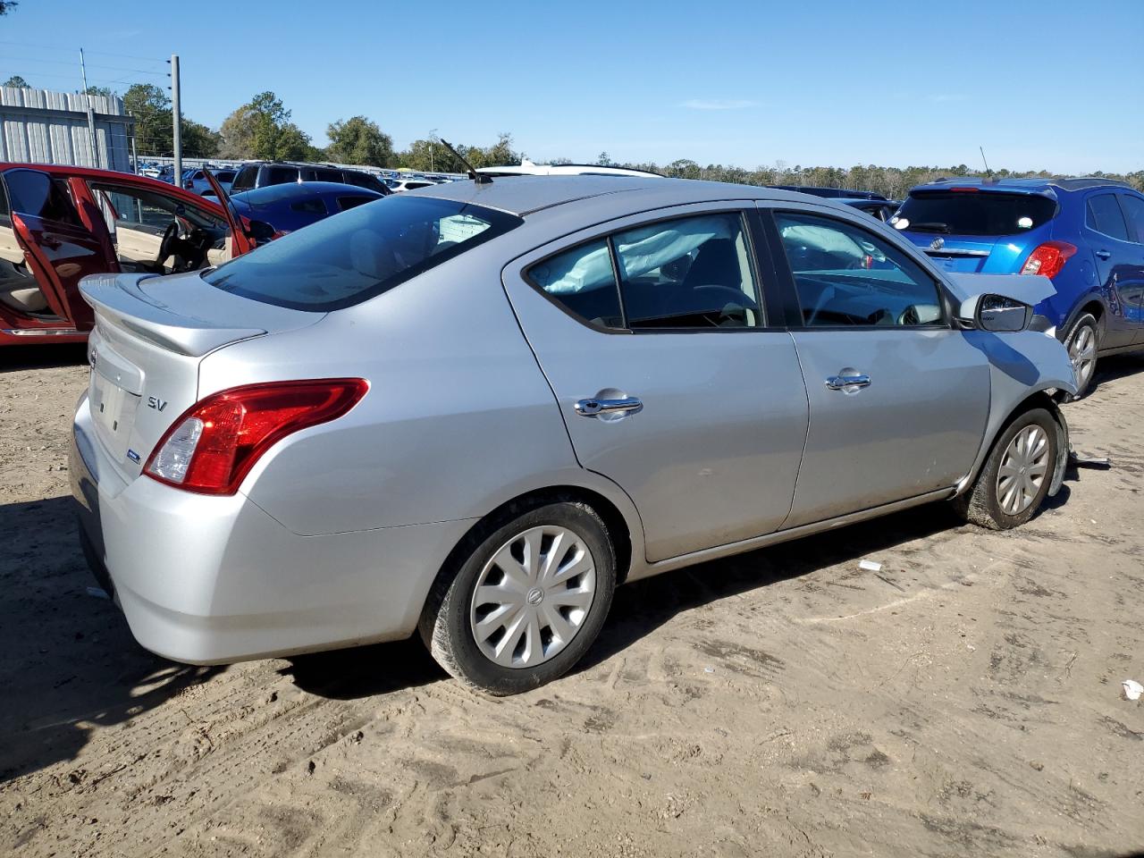 VIN 3N1CN7AP7GL880472 2016 NISSAN VERSA no.3