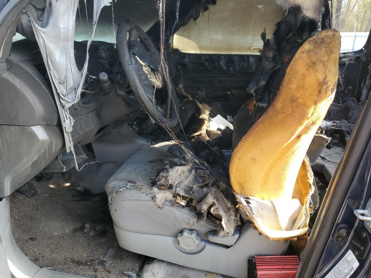 2005 Toyota Tacoma - Image 7