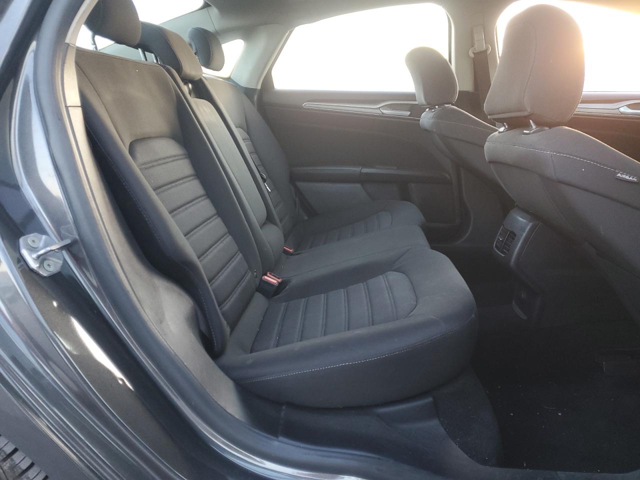 2020 Ford Fusion - Image 10