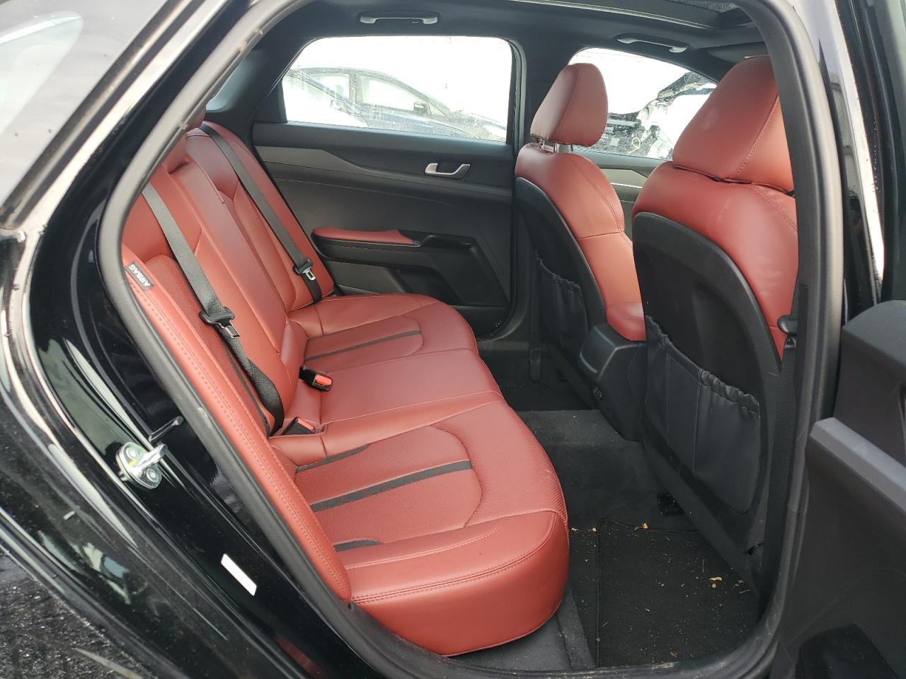 2024 Kia K5 - Image 10