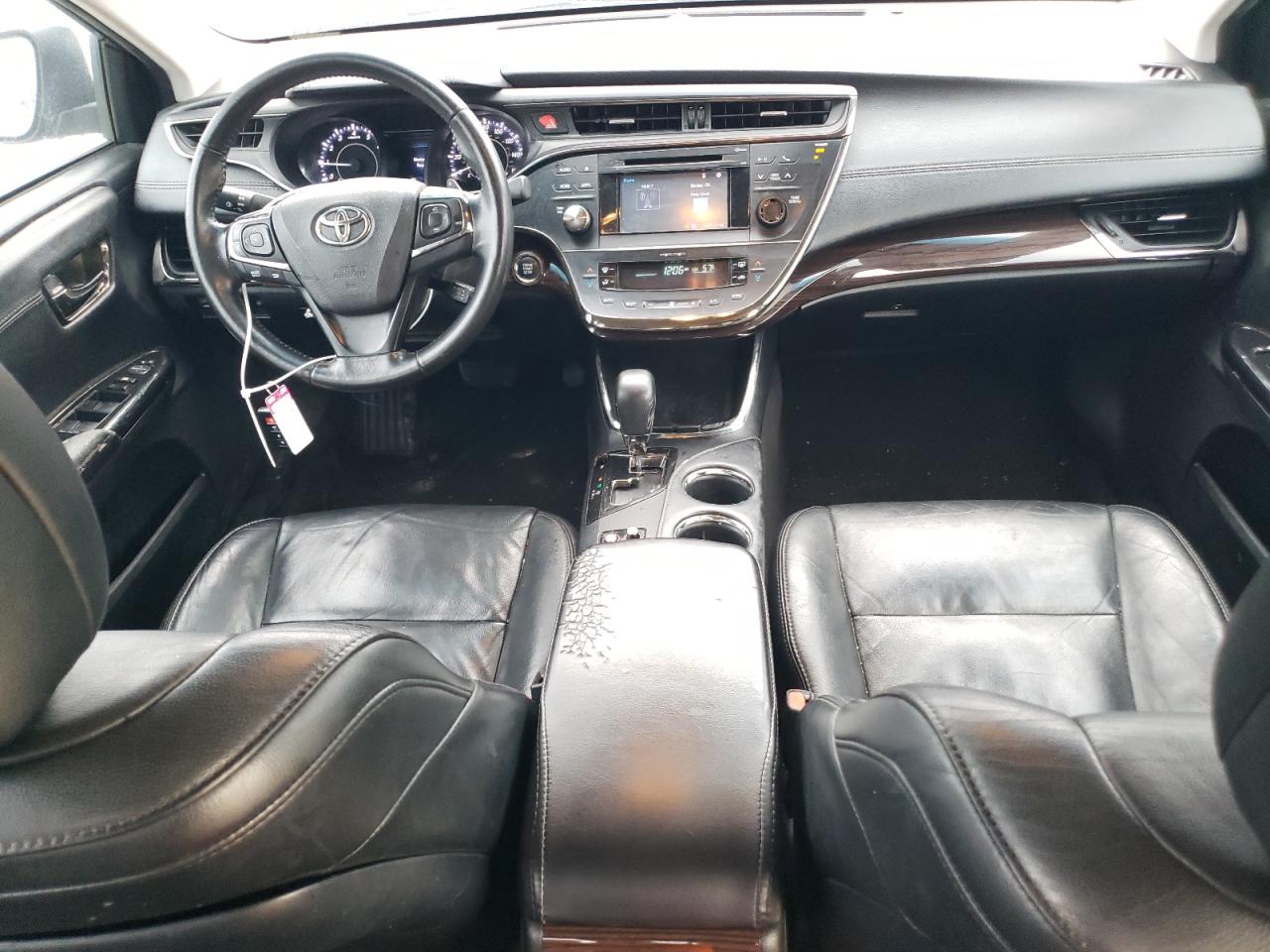 2015 Toyota Avalon - Image 8