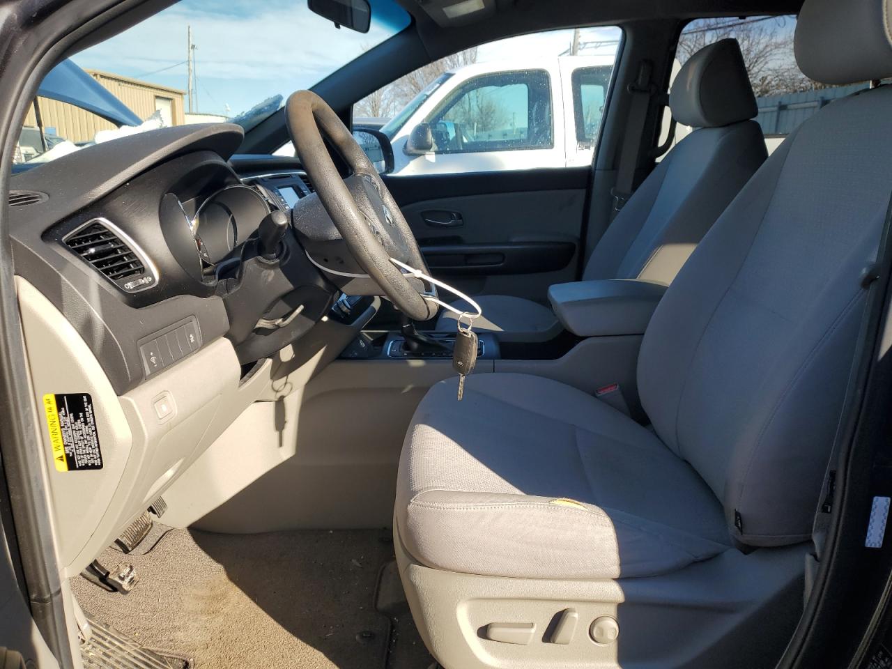 2016 Kia Sedona - Image 7