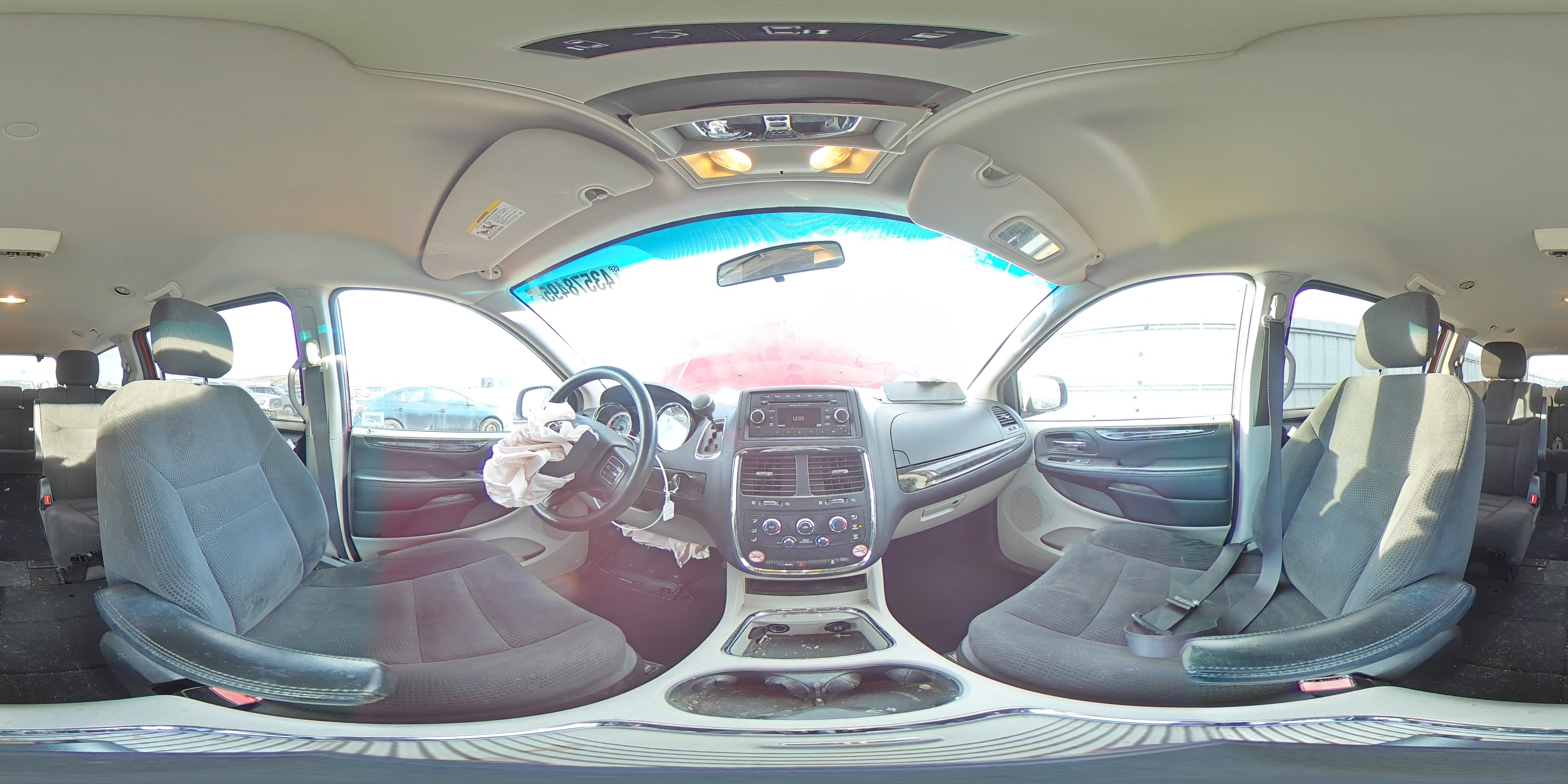 2016 Dodge Caravan - Image 15