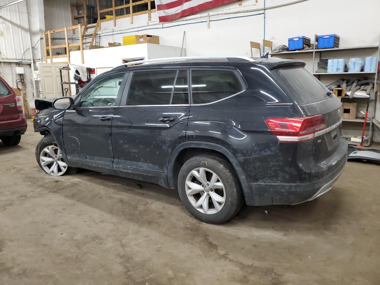 2018 Volkswagen Atlas - Image 2