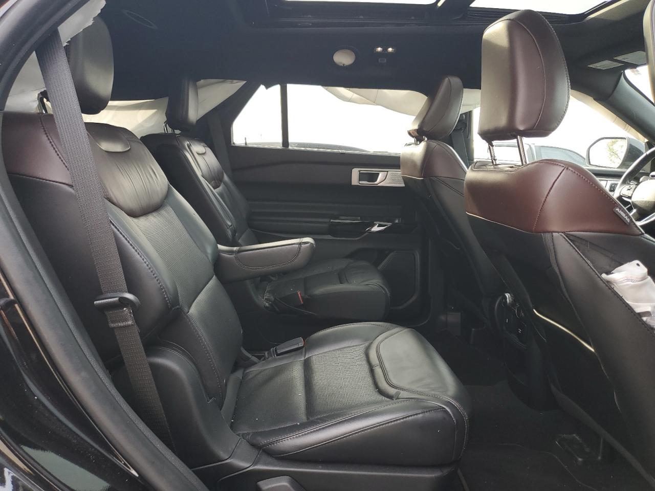 2021 Ford Explorer - Image 11