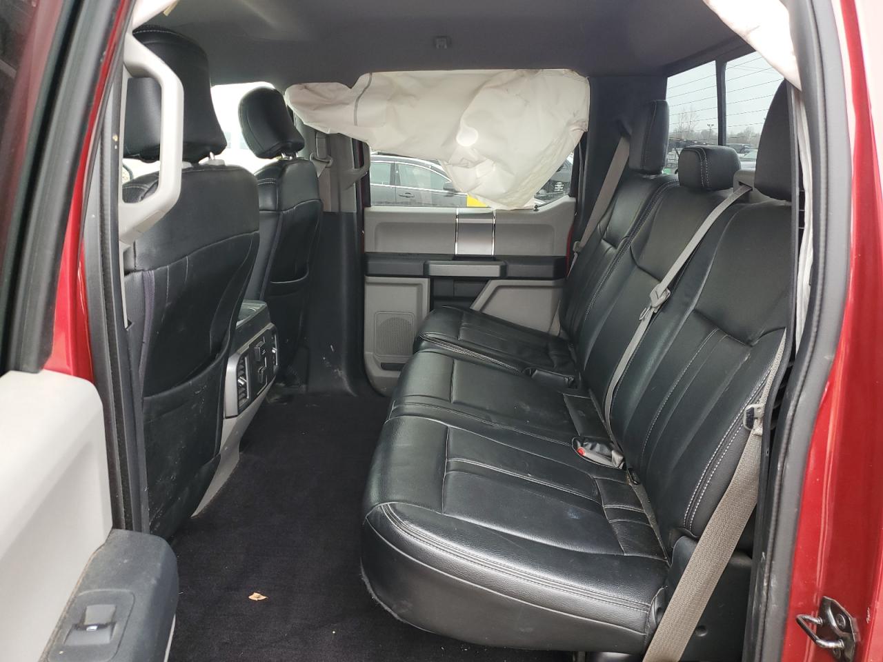 2015 Ford F-150 - Image 10