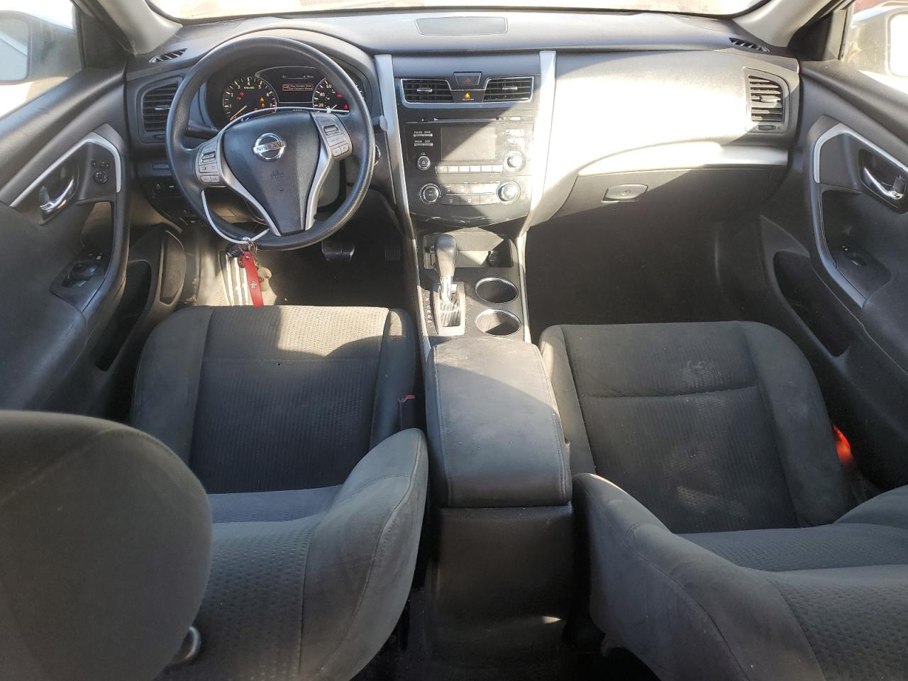 2015 Nissan Altima - Image 8