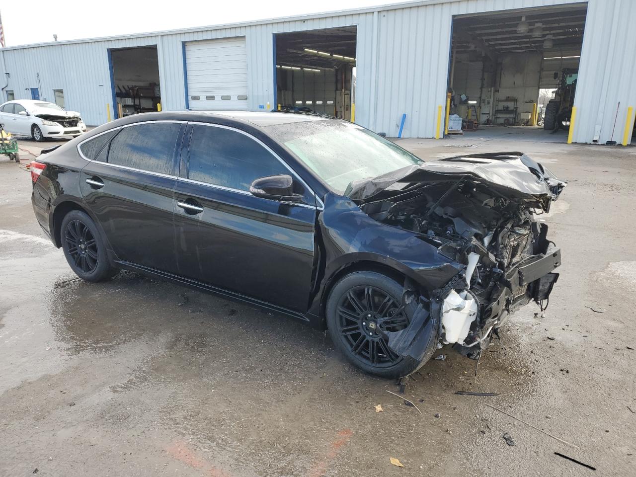 2013 Toyota Avalon - Image 4
