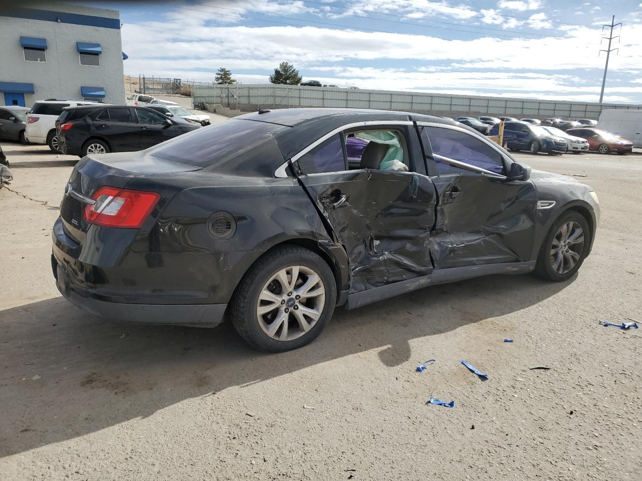 2012 Ford Taurus - Image 3