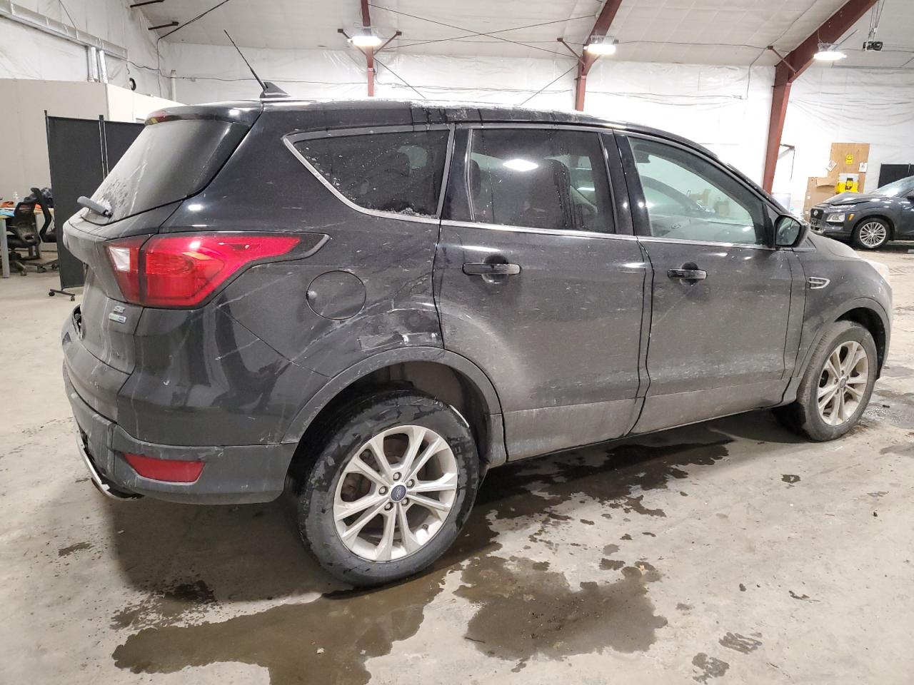 2019 Ford Escape - Image 3