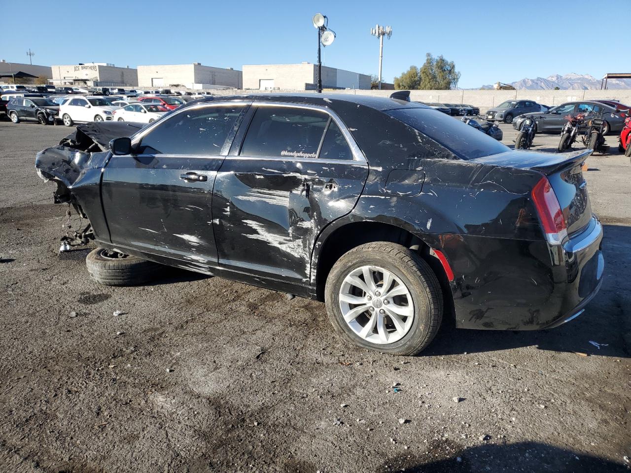 2015 Chrysler 300 - Image 2
