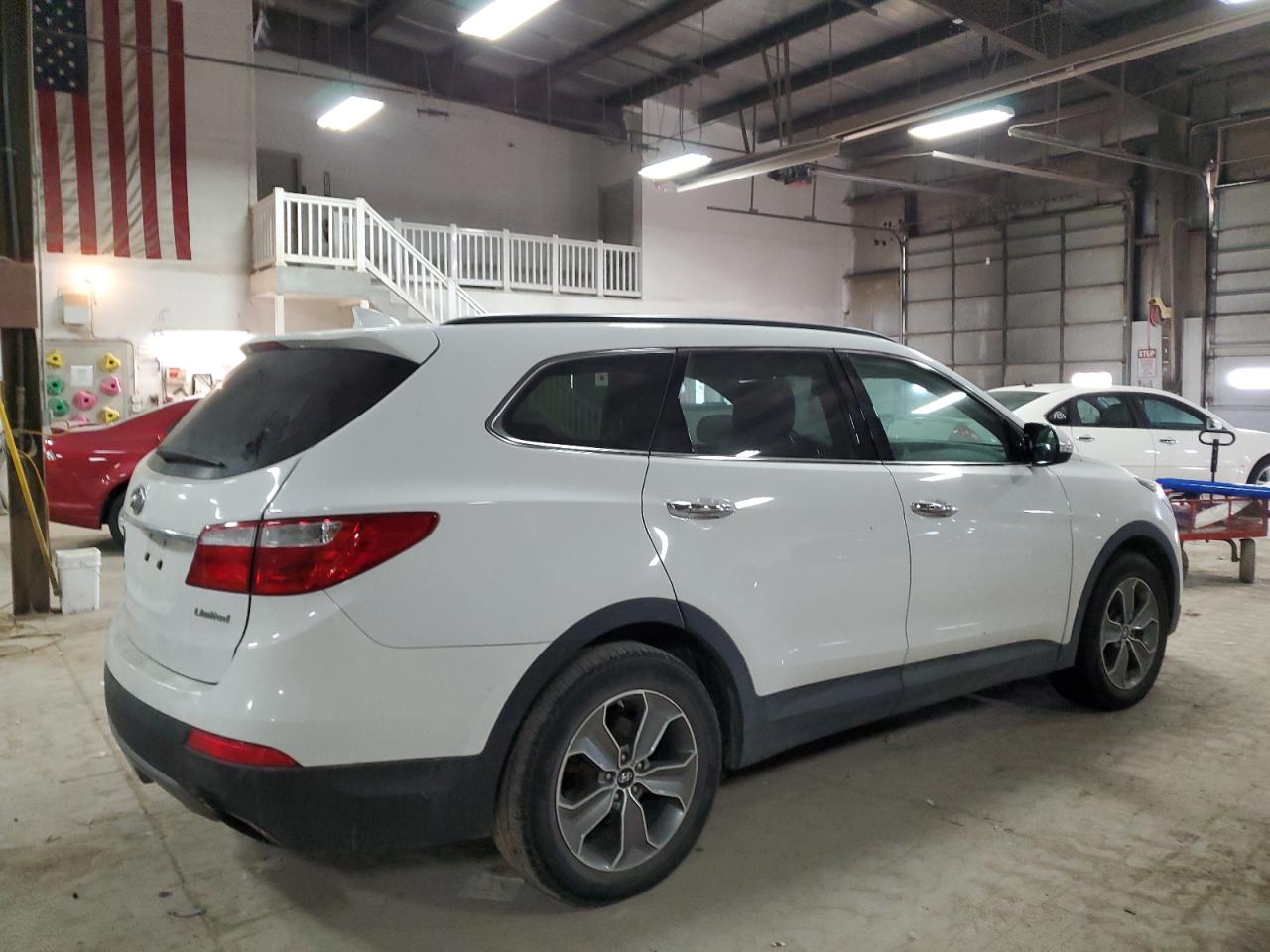 2014 Hyundai Santa Fe - Image 3