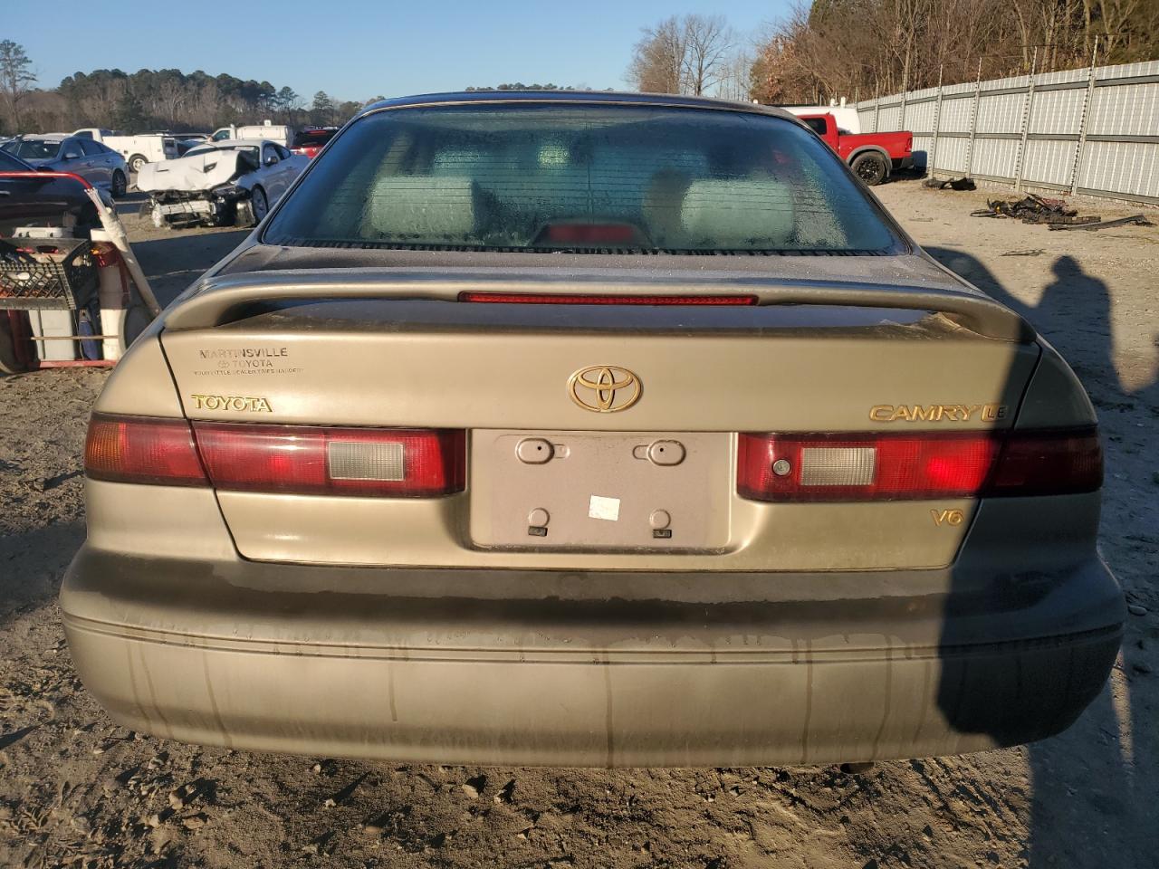 1999 Toyota Camry Le VIN: JT2BF22K0X0167589 Lot: 42699015