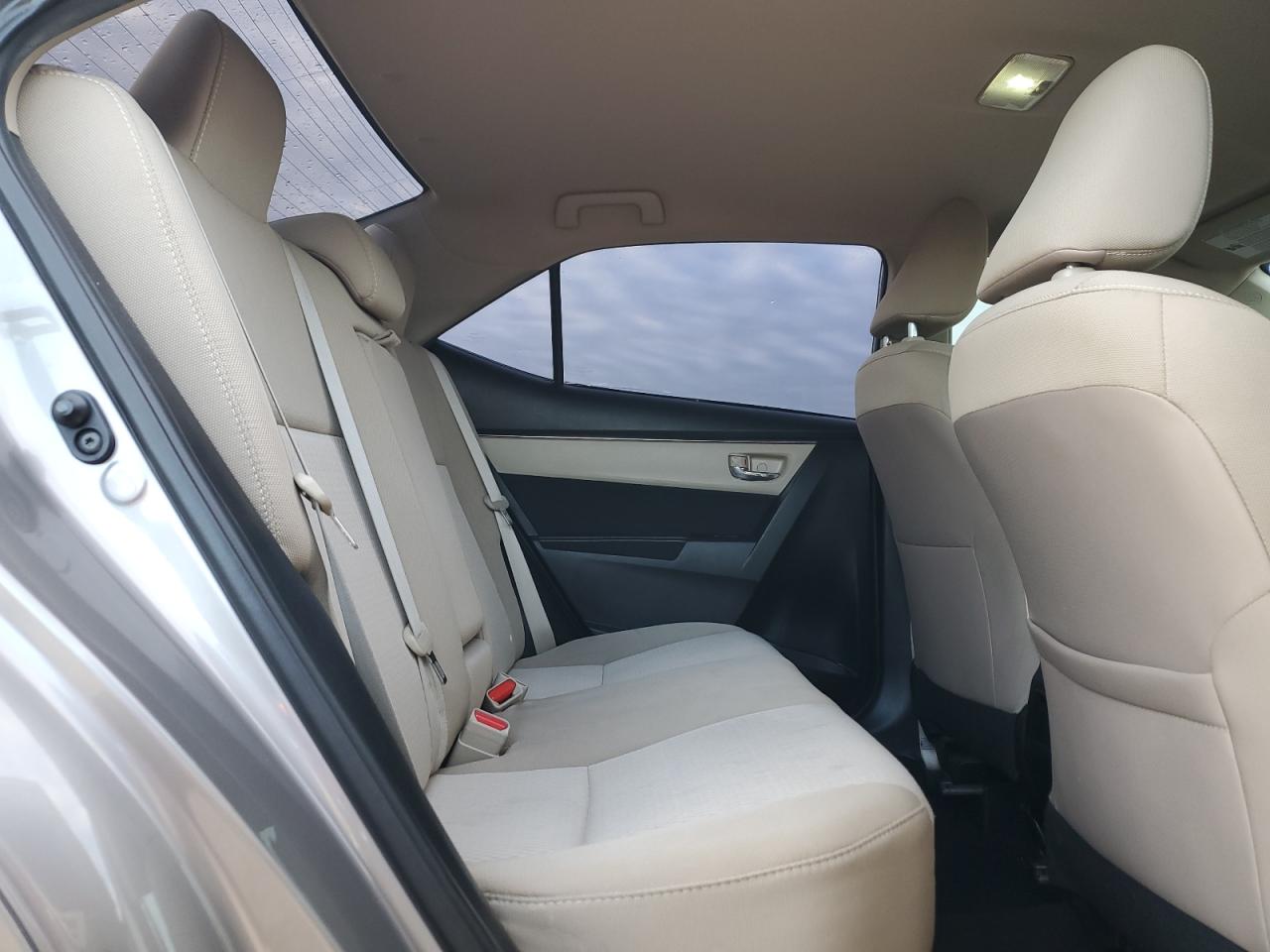2015 Toyota Corolla - Image 10