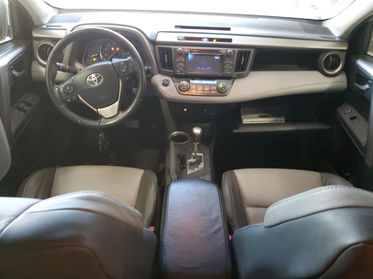 2013 Toyota RAV 4 - Image 8