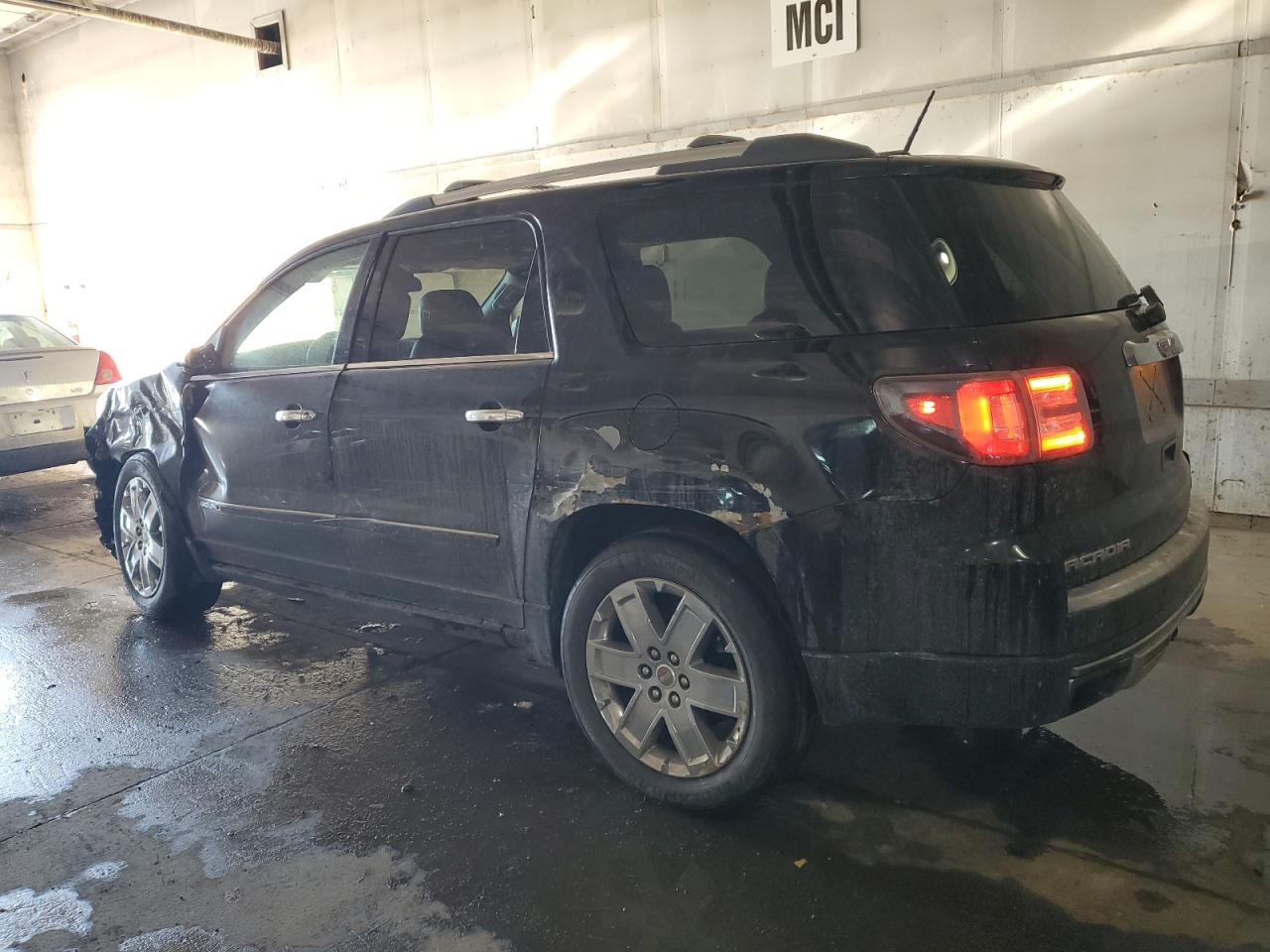 2016 GMC Acadia - Image 2