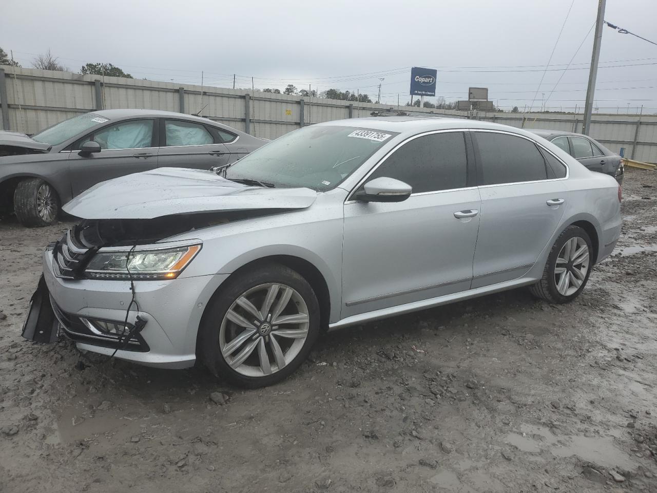 2017 Volkswagen Passat - Image 1
