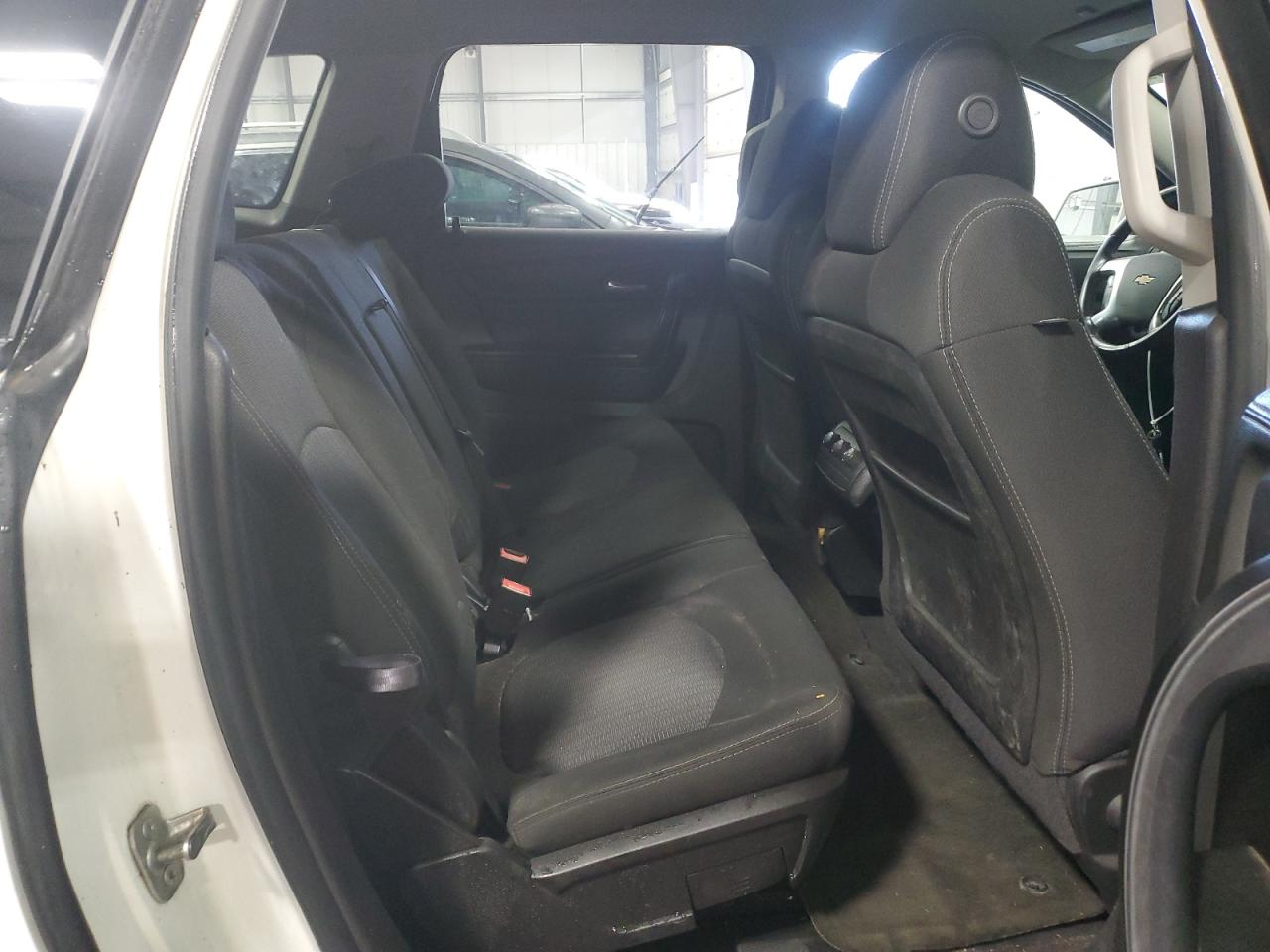 2014 Chevrolet Traverse - Image 12