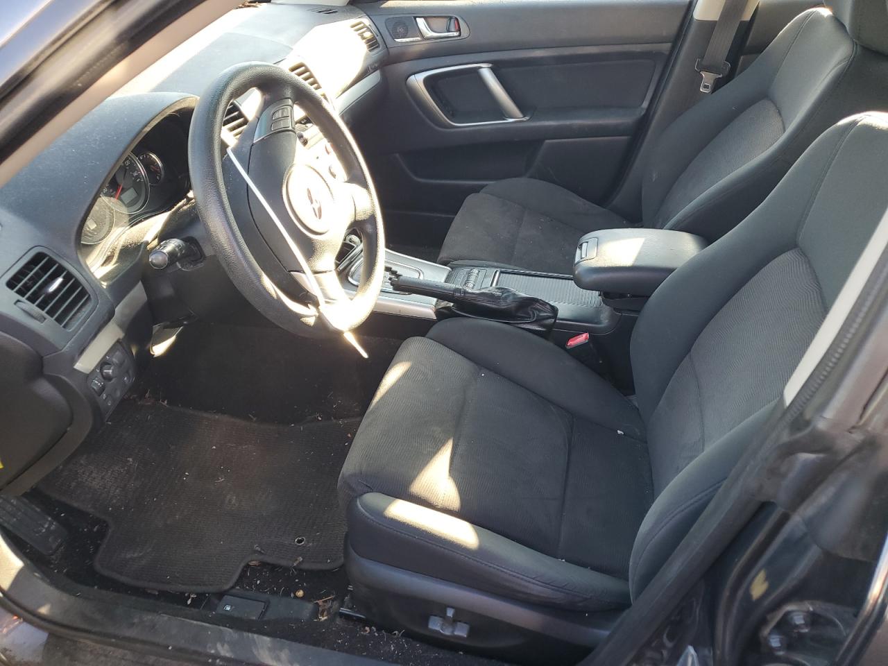 2009 Subaru Outback - Image 7