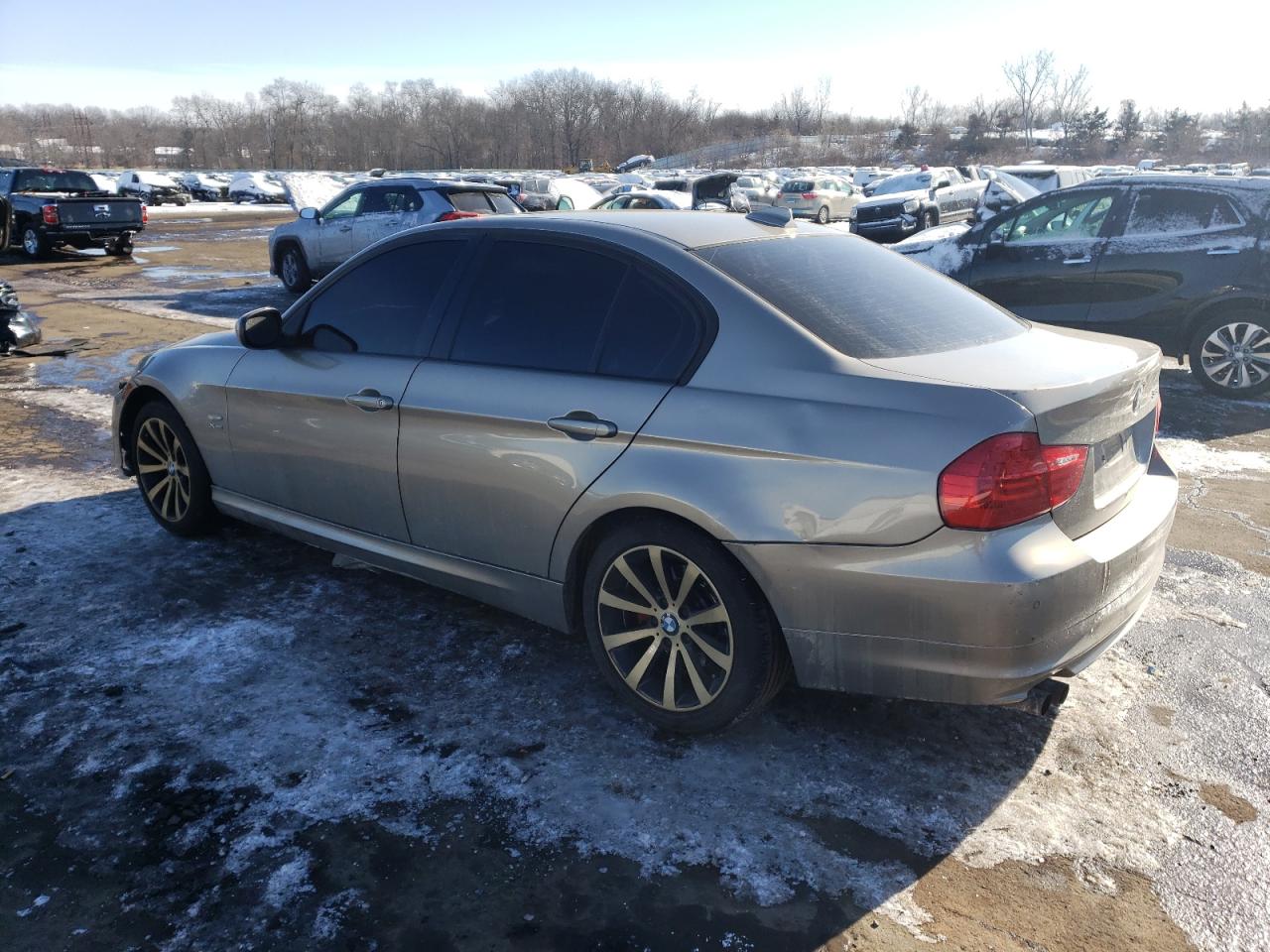 2011 BMW 3er - Image 2