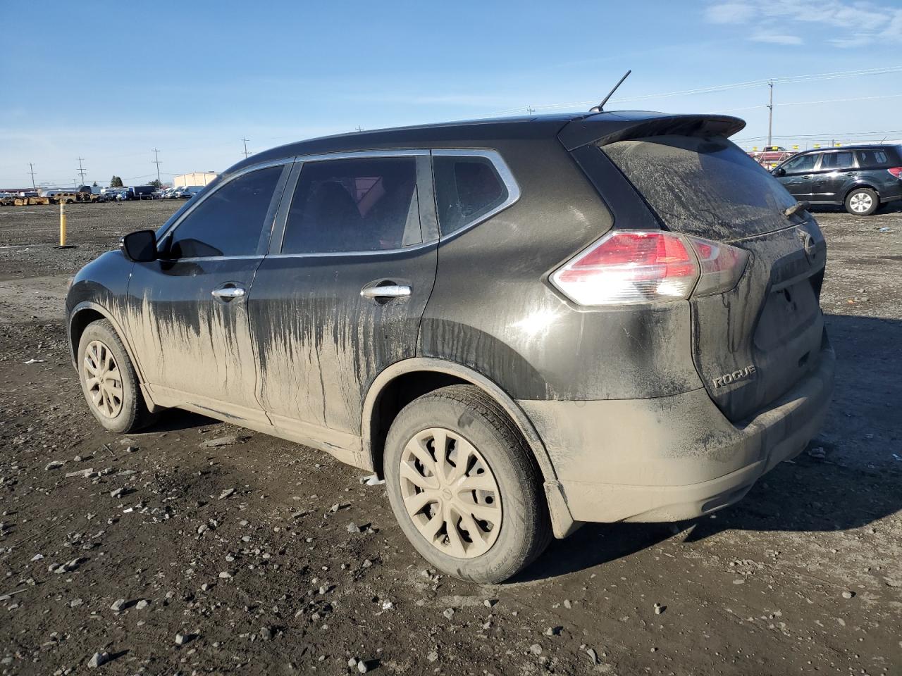 2014 Nissan Rogue - Image 2
