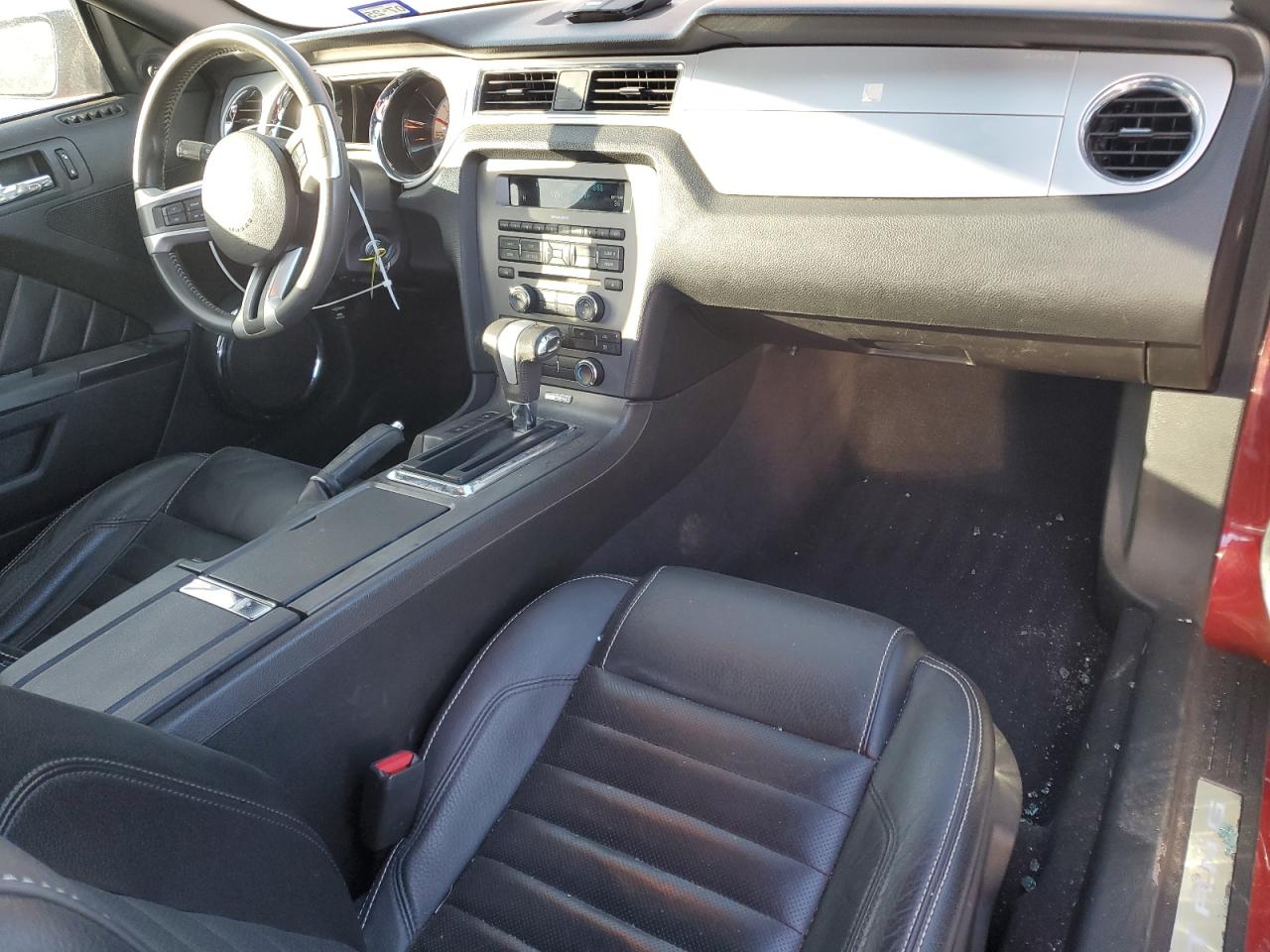 2010 Ford Mustang - Image 8