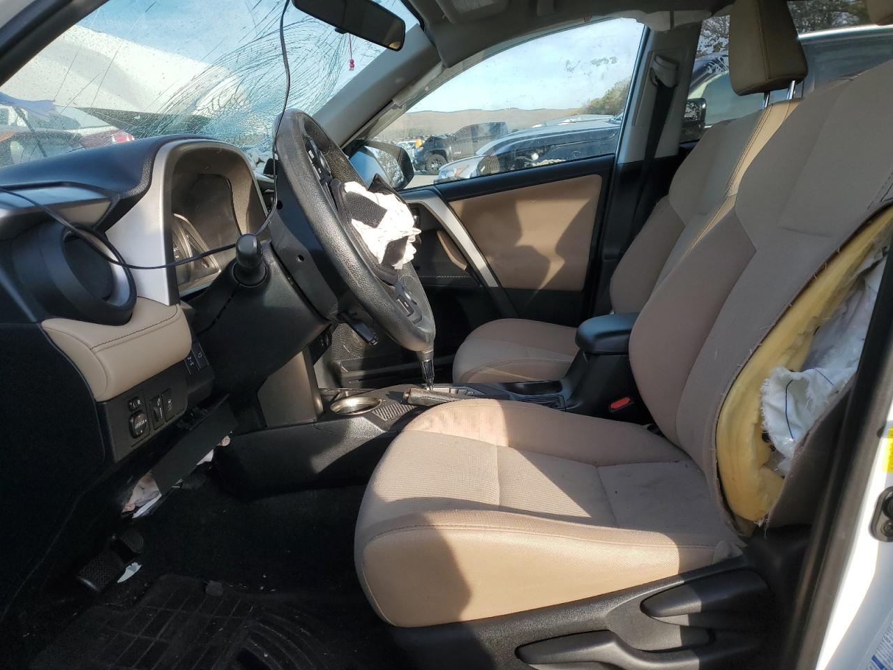 2015 Toyota RAV 4 - Image 7