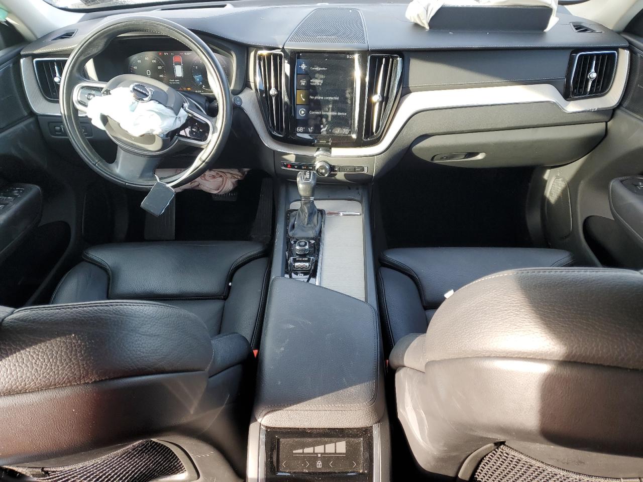 2020 Volvo XC60 - Image 8