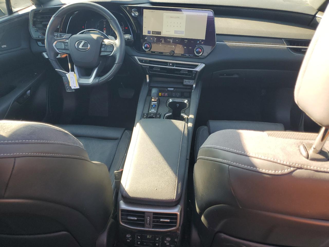 2024 Lexus RX - Image 8