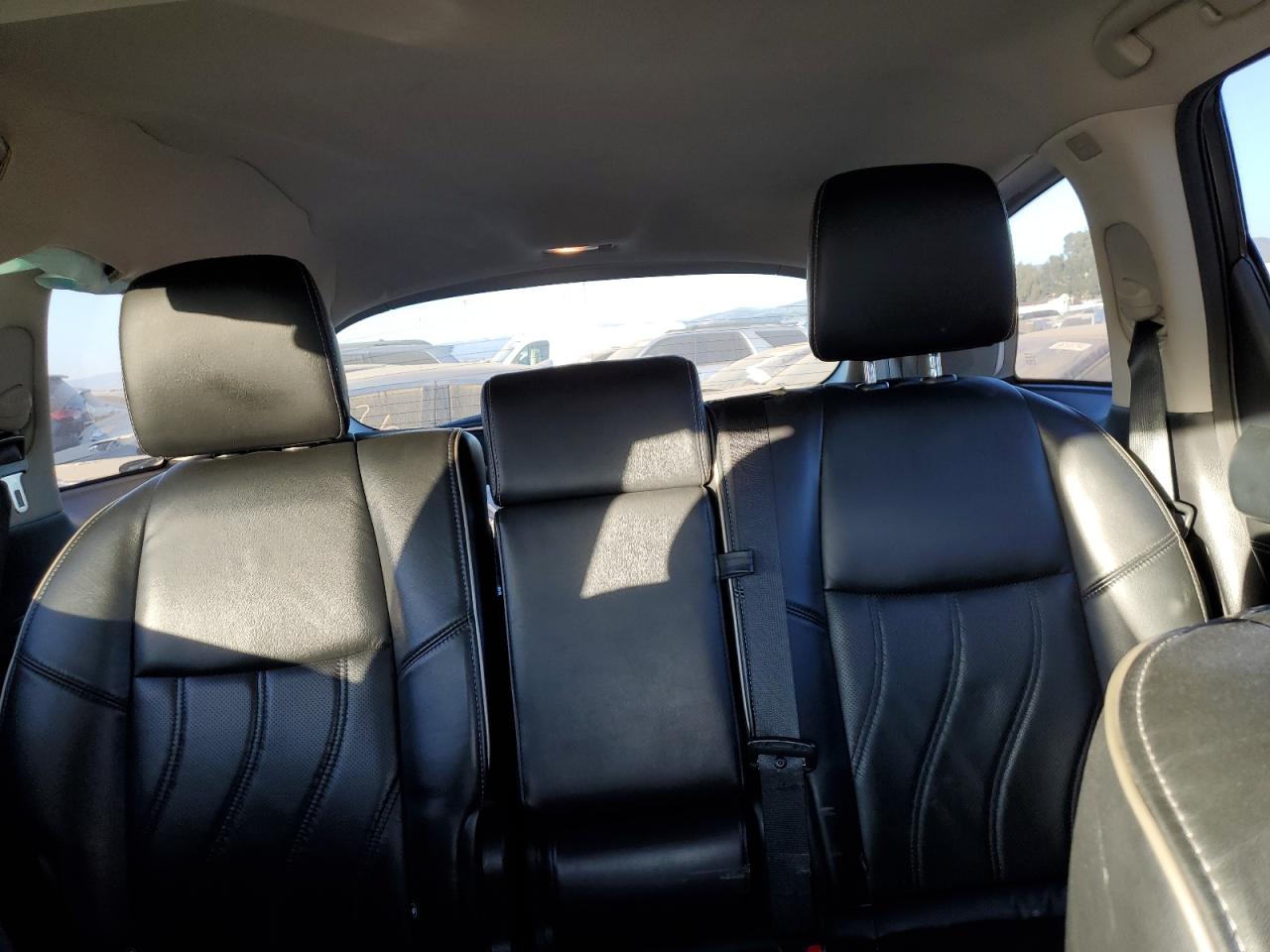 2017 Infiniti QX60 - Image 10