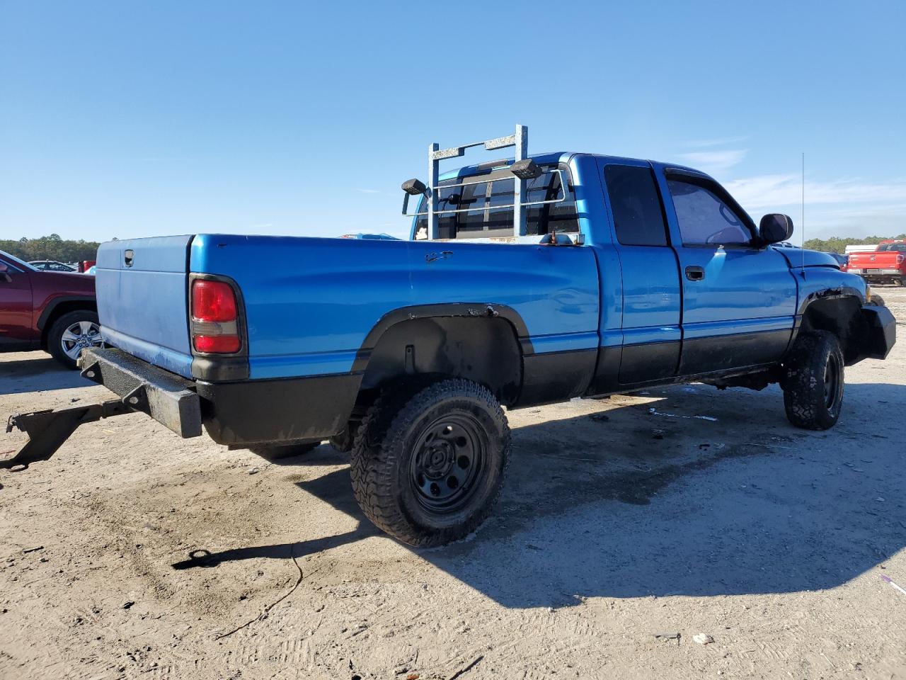 2000 Dodge RAM - Image 3