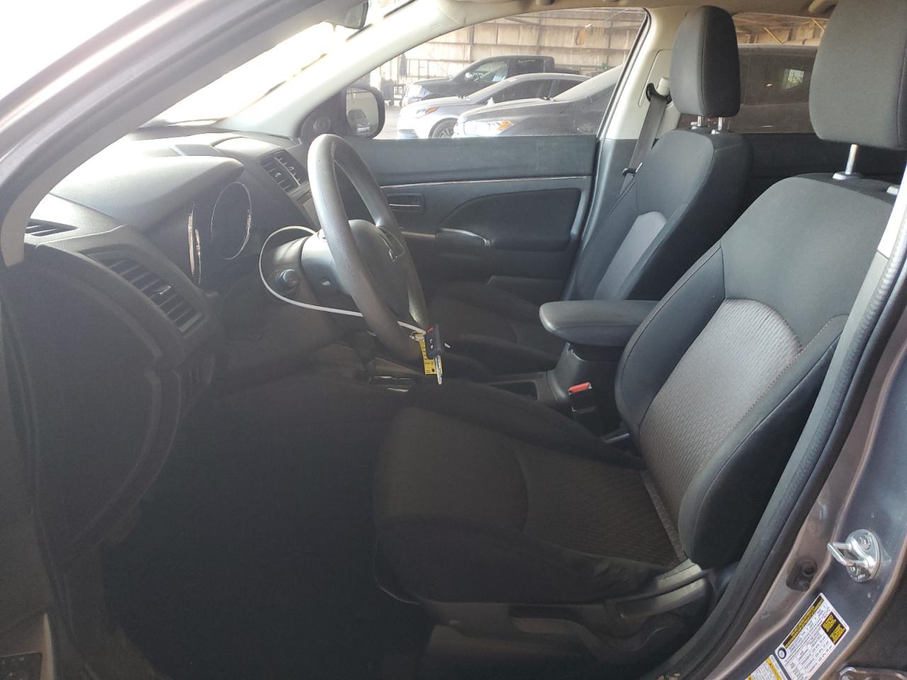 2018 Mitsubishi Outlander - Image 7