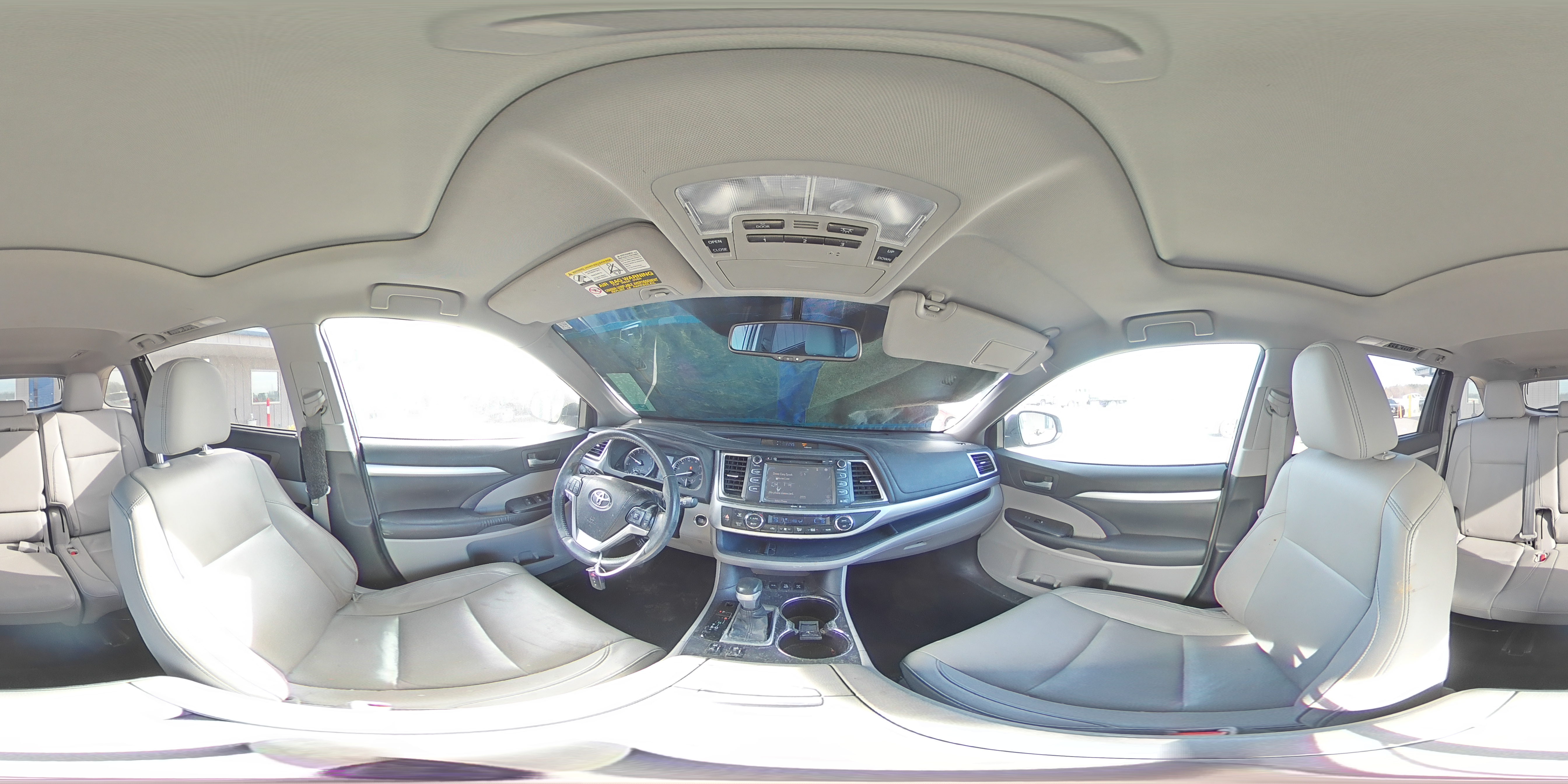 2015 Toyota Highlander - Image 15